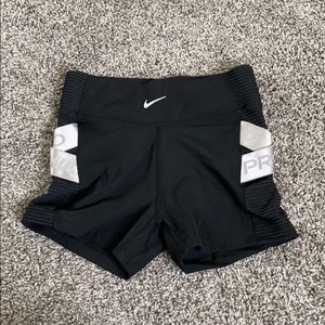 Nike | Shorts | Nike Pro Aeroadapt 